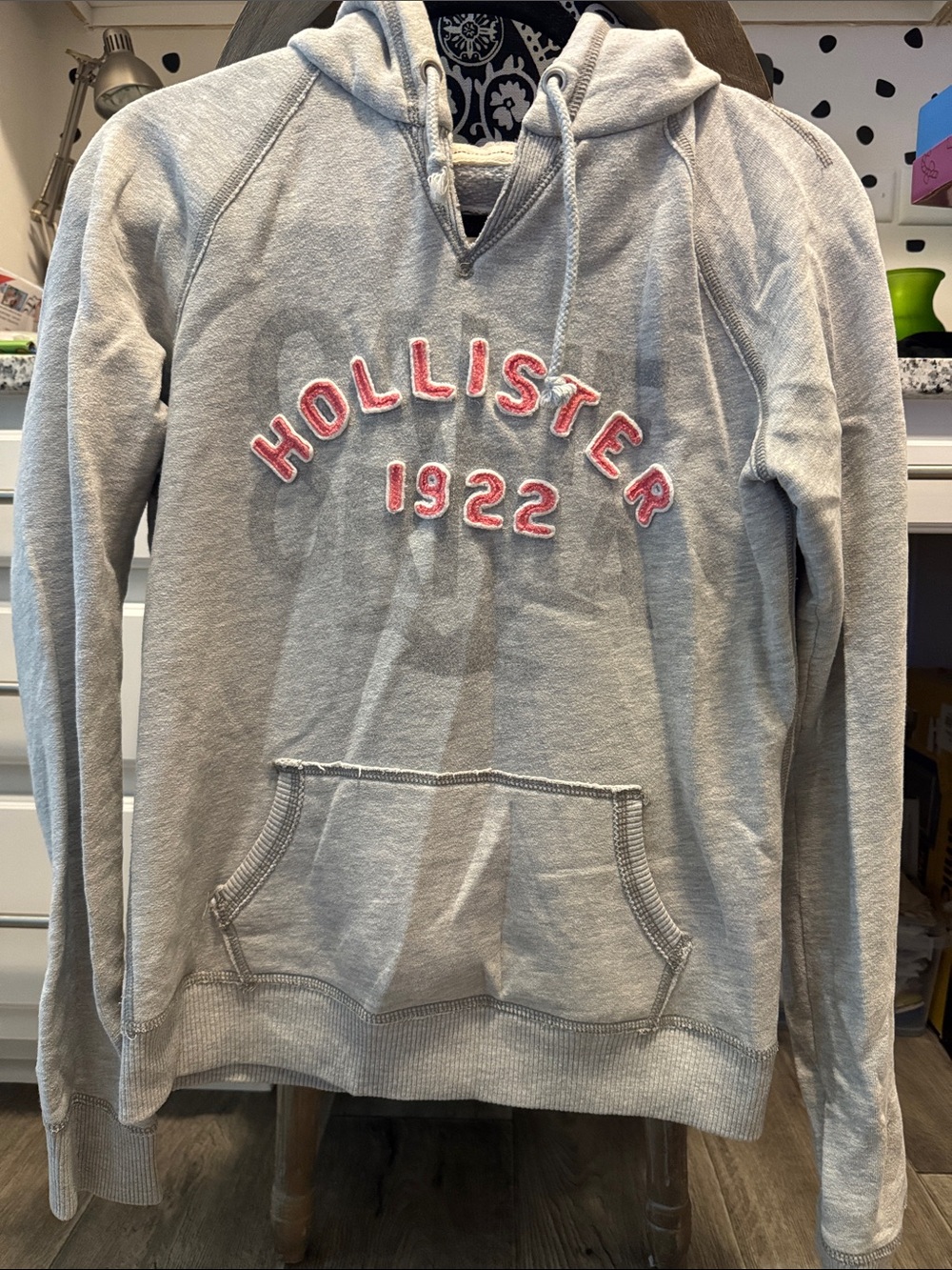 Vintage Hollister 1922 Applique Logo Hoodie Gray